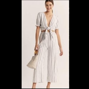 Abercrombie Matching Linen Set